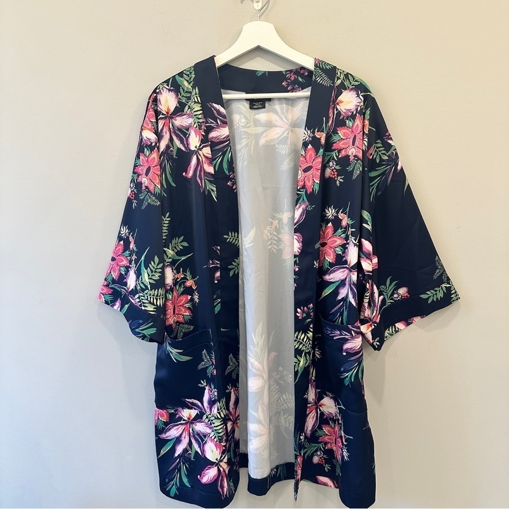 Michel Studio Floral Satin Kimono